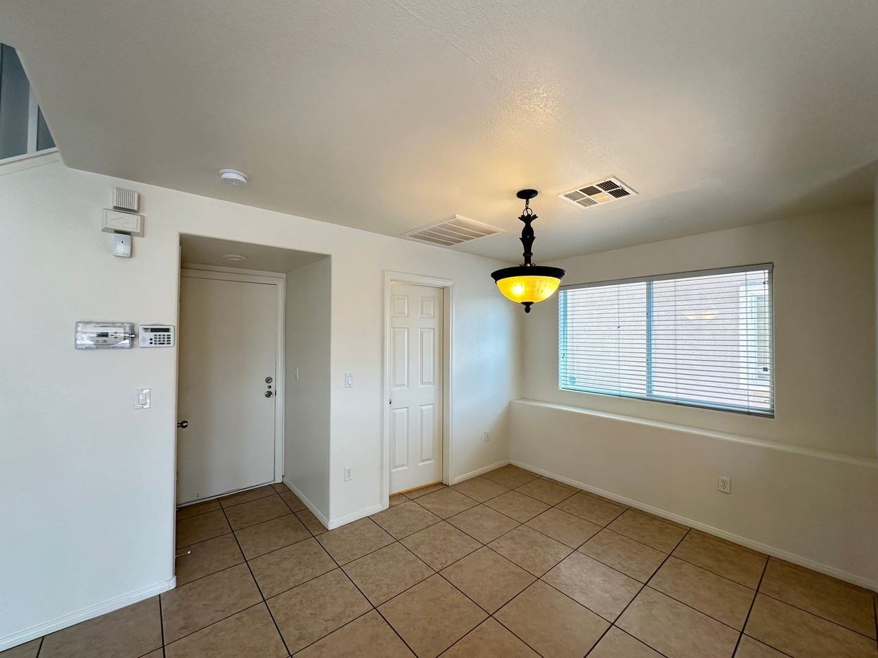 7305 Prussian Green St - Photo 4 of 23