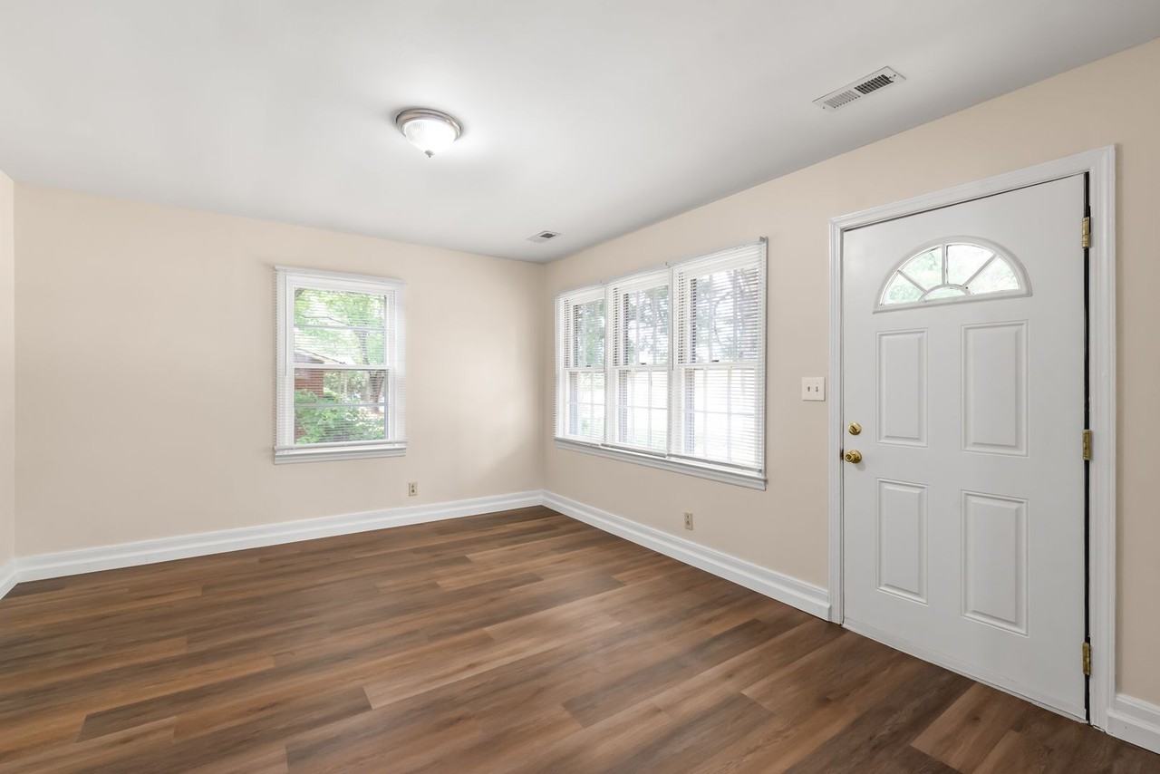 607 N Rocky River Rd - Photo 2 of 24