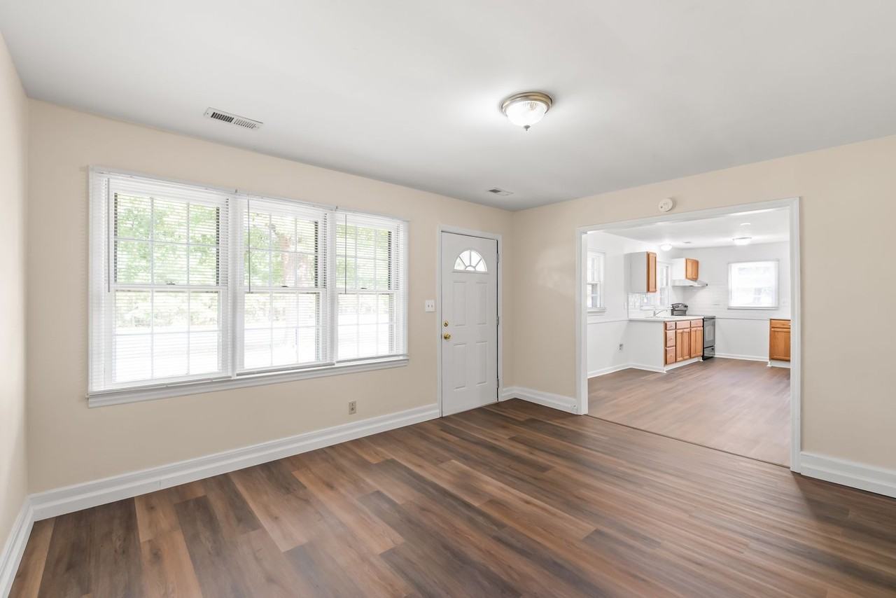 607 N Rocky River Rd - Photo 3 of 24