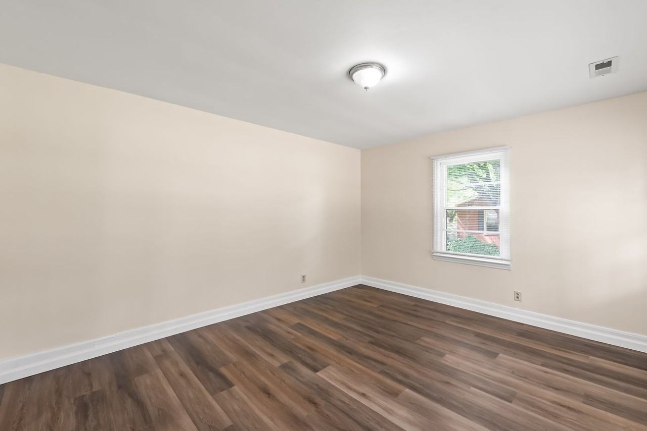607 N Rocky River Rd - Photo 5 of 24