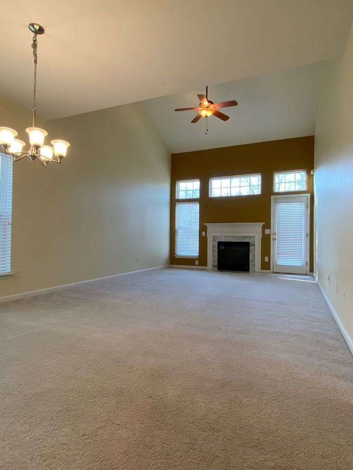 232 Hadley Commons Dr - Photo 6 of 20