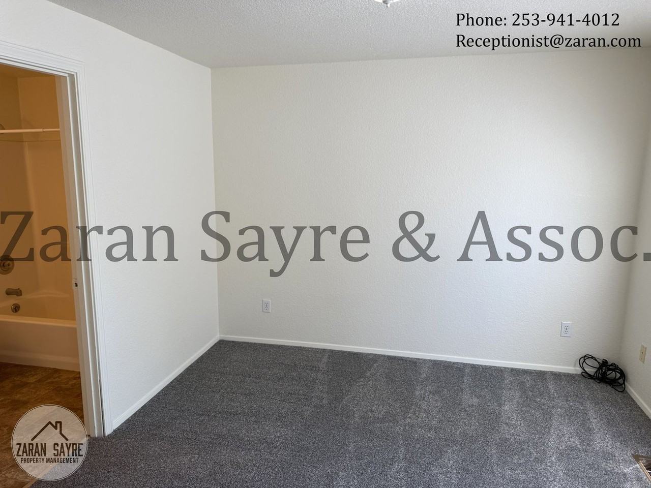 709 9th St Se - Photo 5 of 24