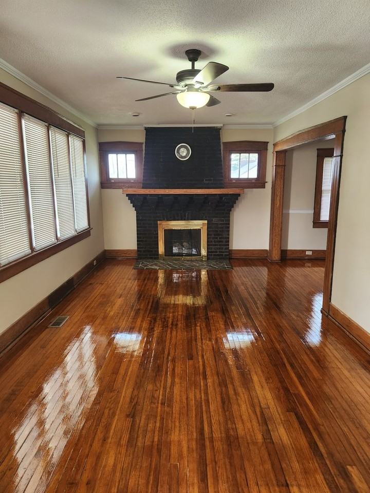 1008 S Randolph St - Photo 2 of 10