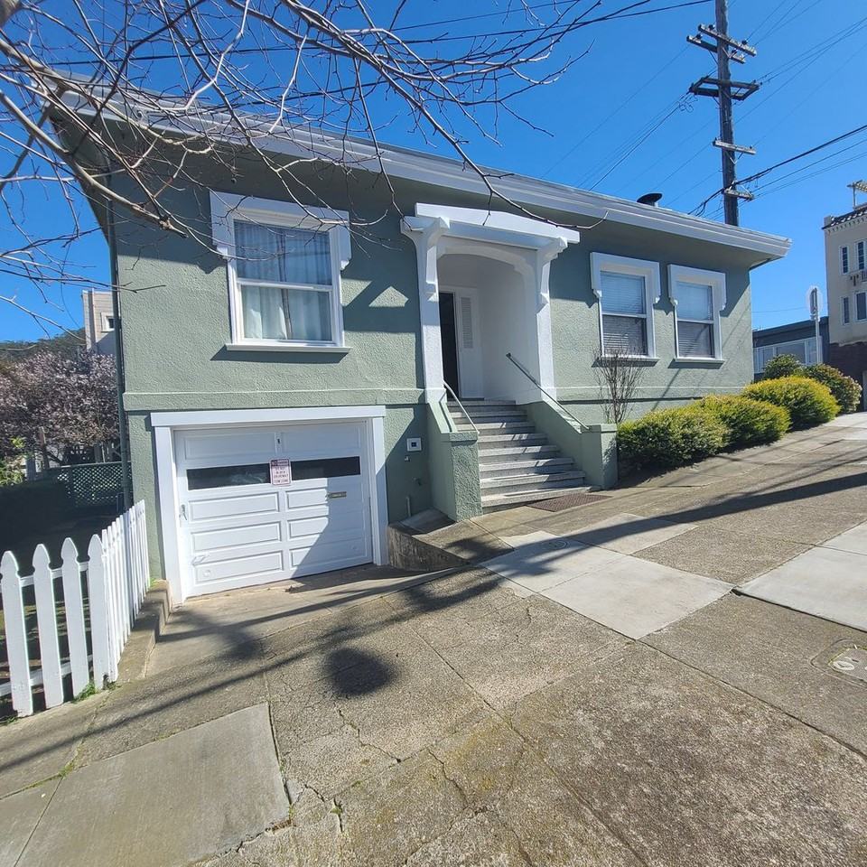 1698 10th Ave - Photo 2 of 23