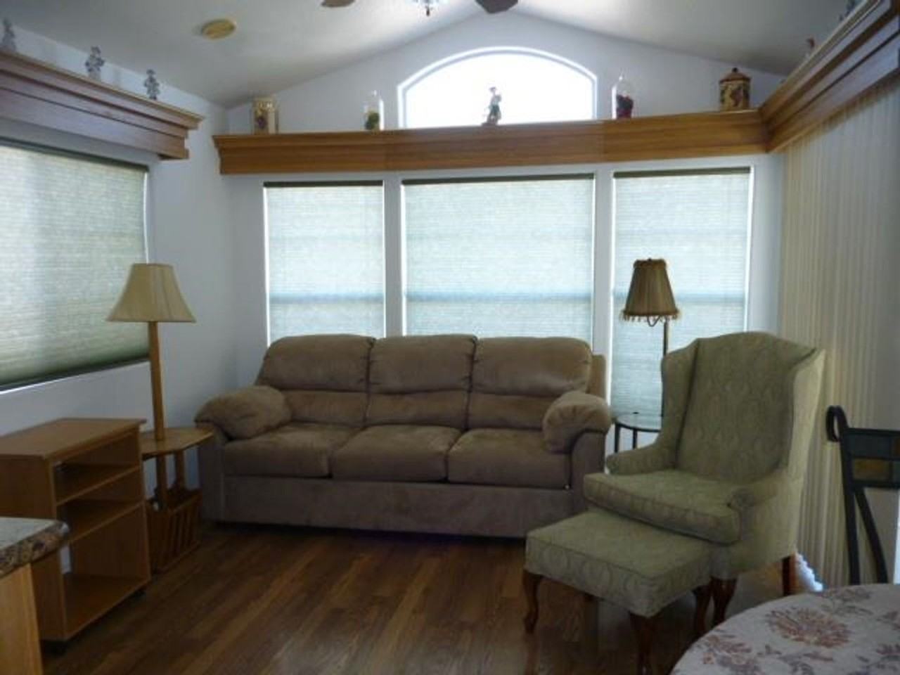 10311 E 30th Pl - Photo 2 of 7