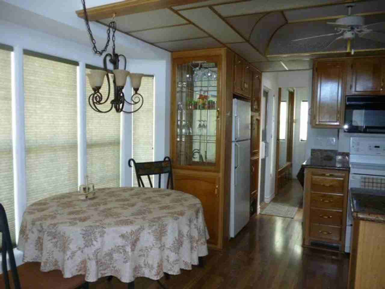 10311 E 30th Pl - Photo 4 of 7