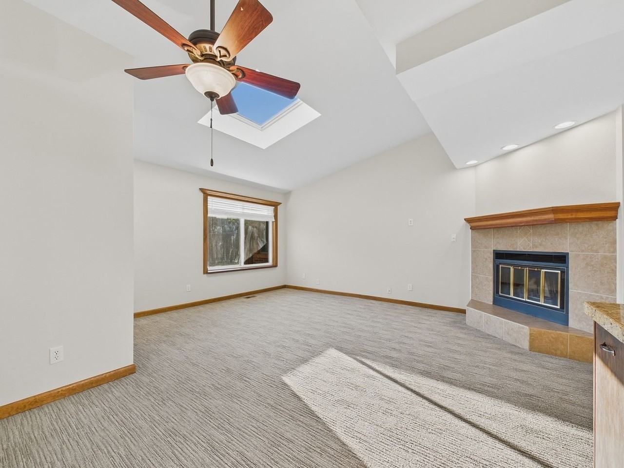 3544 S Ogden St - Photo 5 of 24