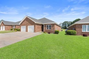 102 Ledbury Cv - Photo 1 of 1