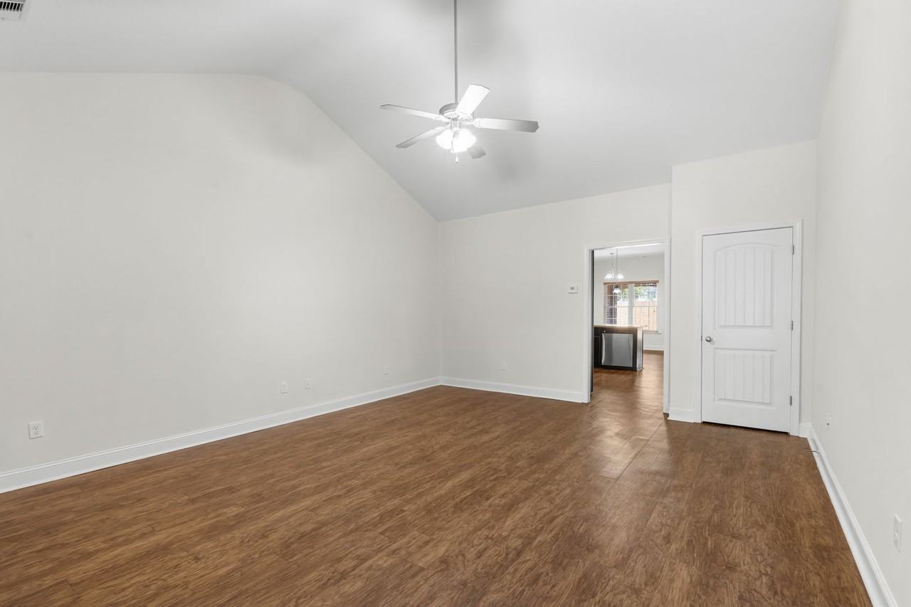 102 Ledbury Cv - Photo 6 of 26