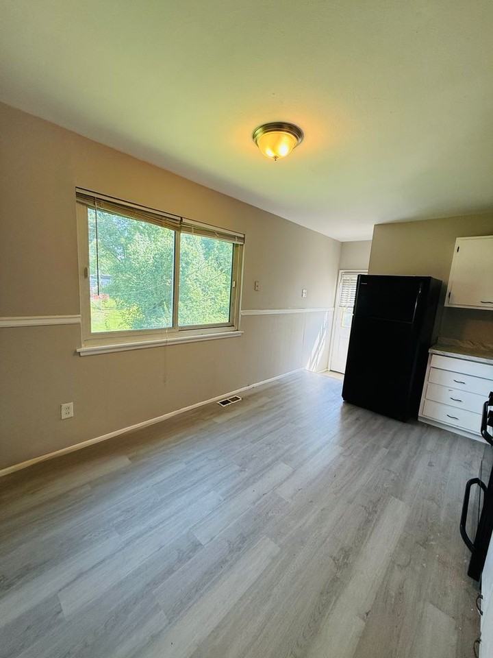 5130 Ville Maria Ln - Photo 5 of 17