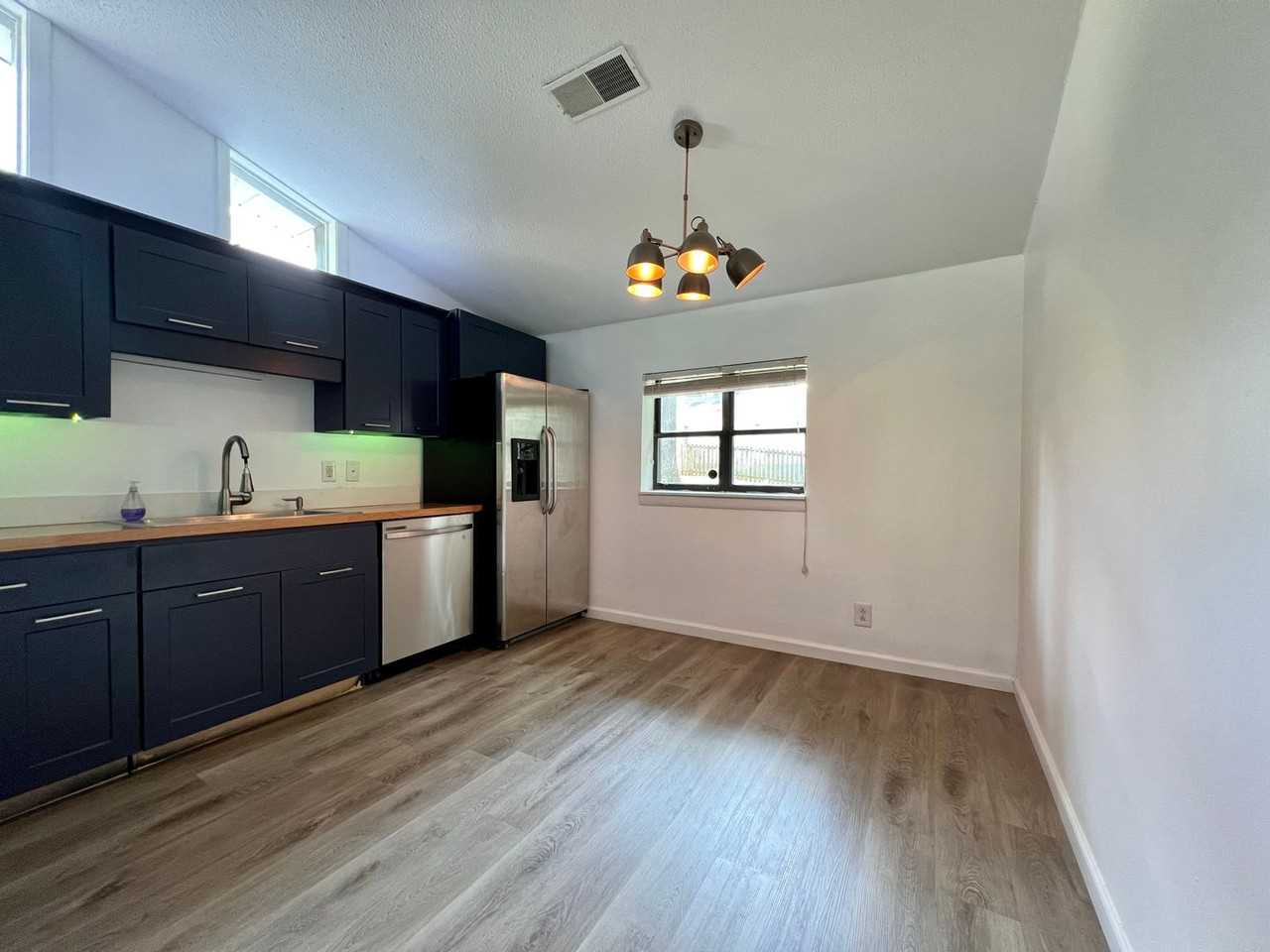 7435 Westridge Dr - Photo 4 of 20