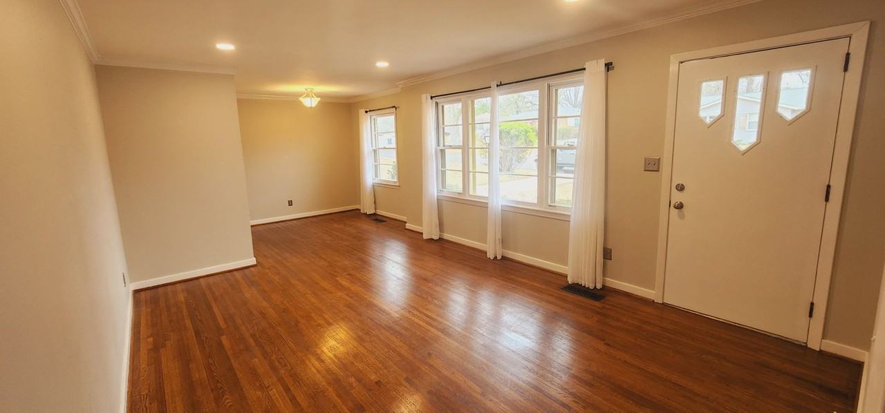 209 Knoll Crest Dr - Photo 3 of 29
