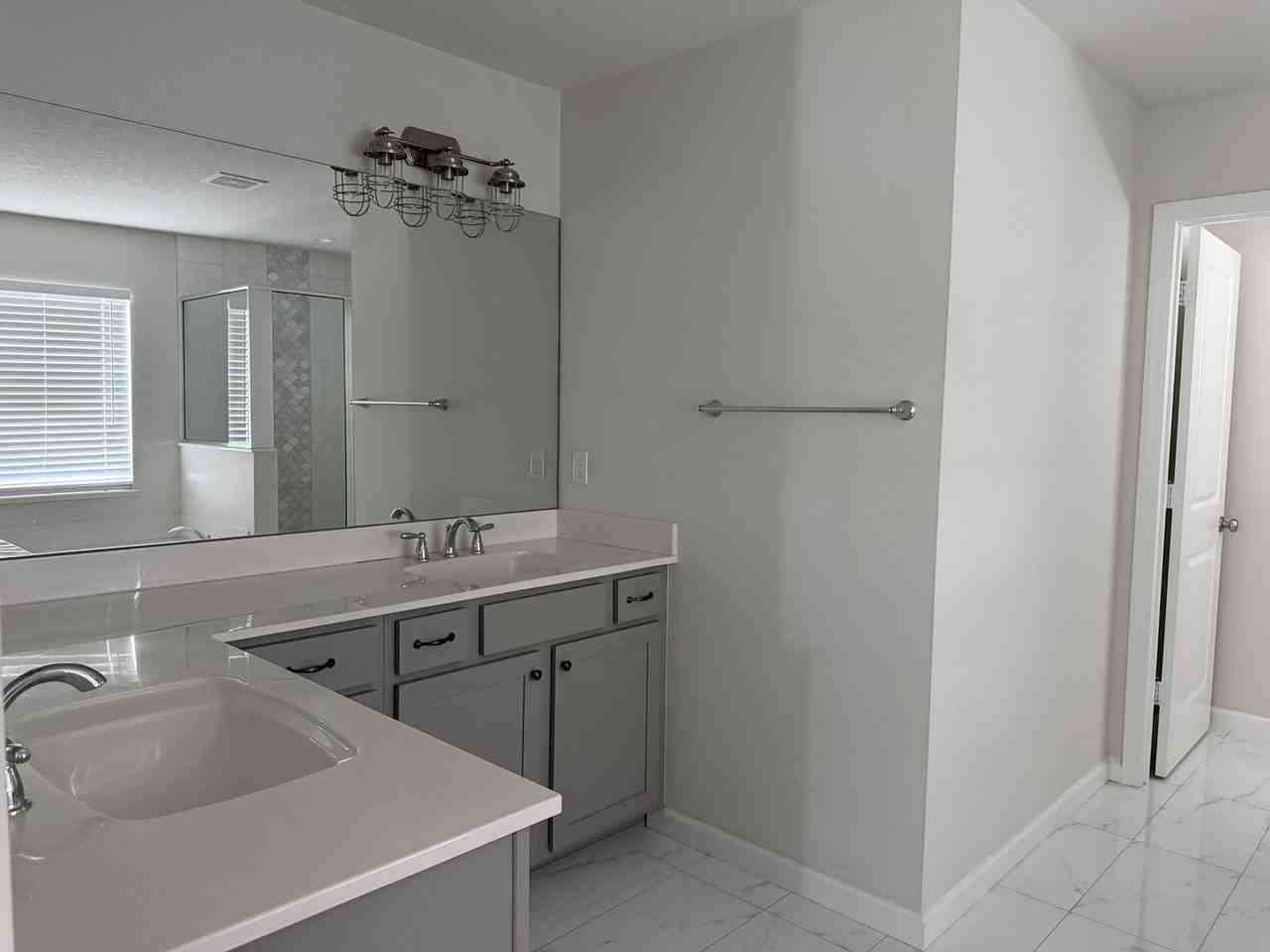 4634 Sw Athena Dr - Photo 4 of 35