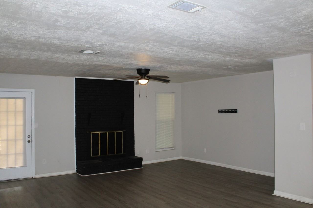 3109 Jennifer Ct - Photo 2 of 28
