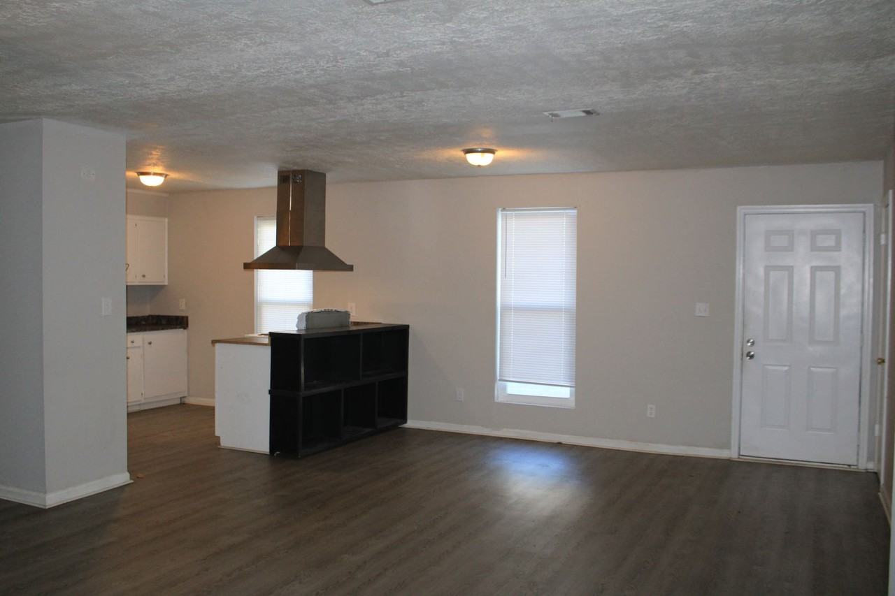 3109 Jennifer Ct - Photo 3 of 28