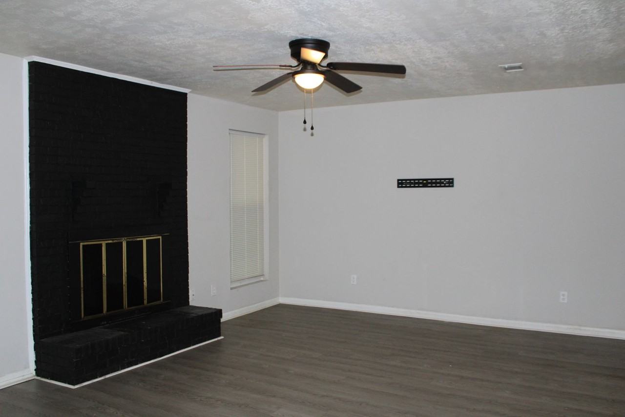 3109 Jennifer Ct - Photo 4 of 28