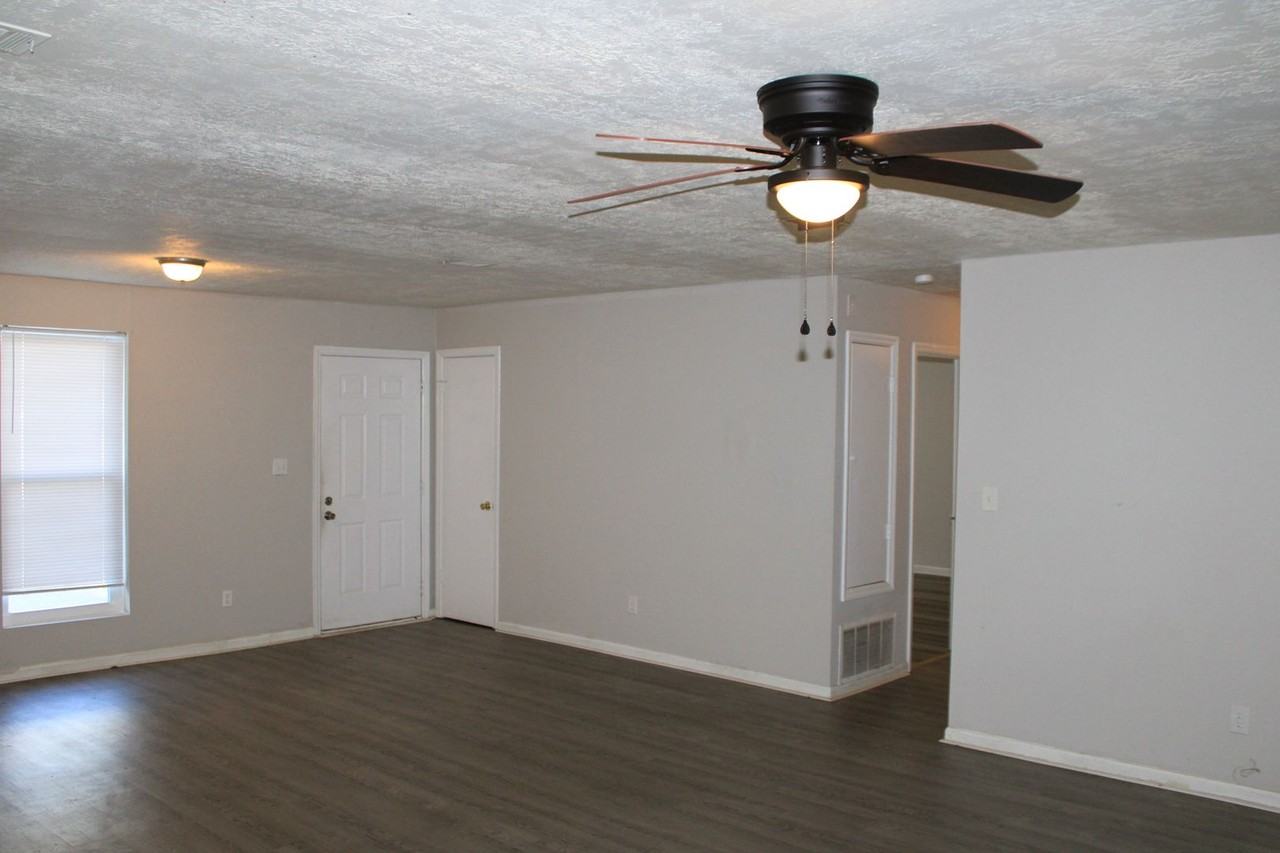 3109 Jennifer Ct - Photo 7 of 28