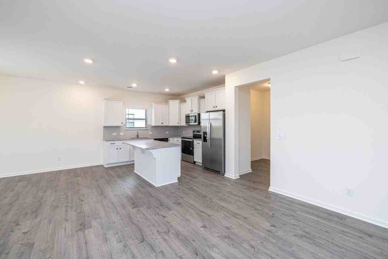 724 Scotch Meadows Loop - Photo 3 of 26