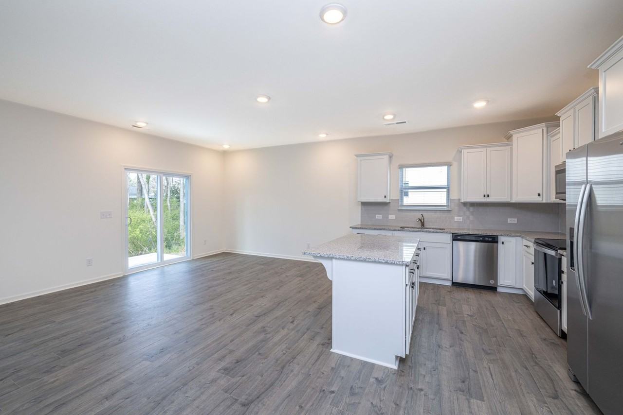 724 Scotch Meadows Loop - Photo 4 of 26