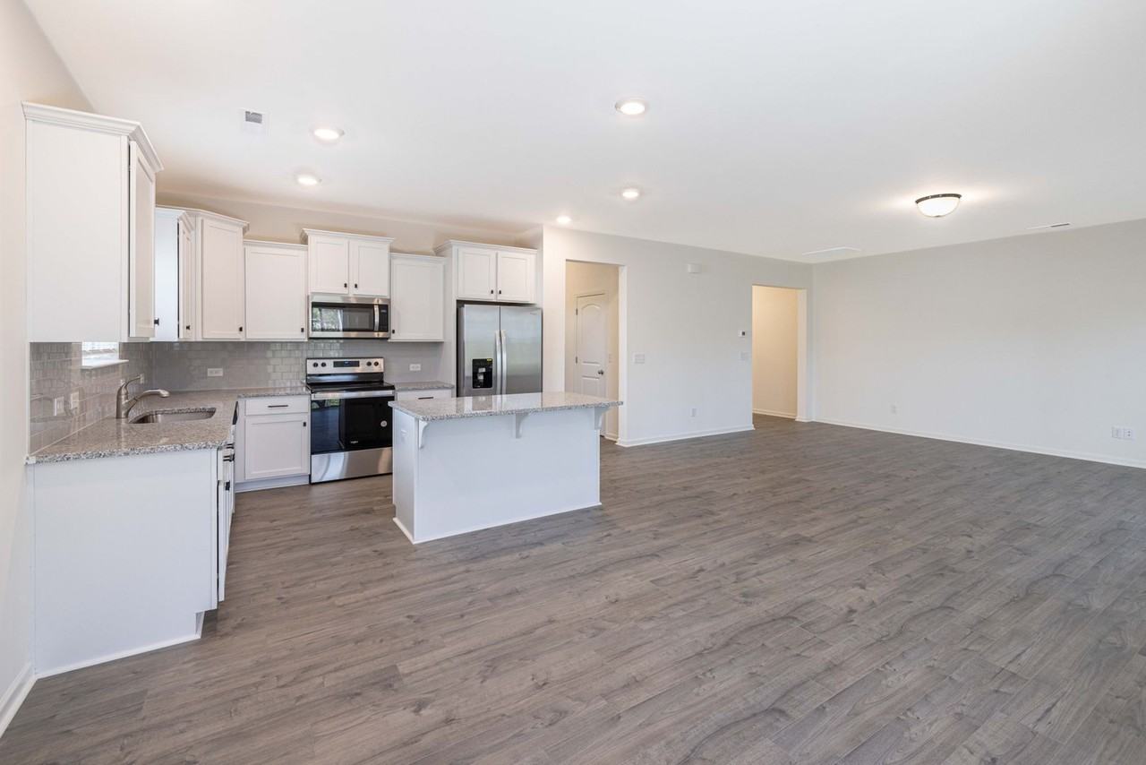 724 Scotch Meadows Loop - Photo 6 of 26