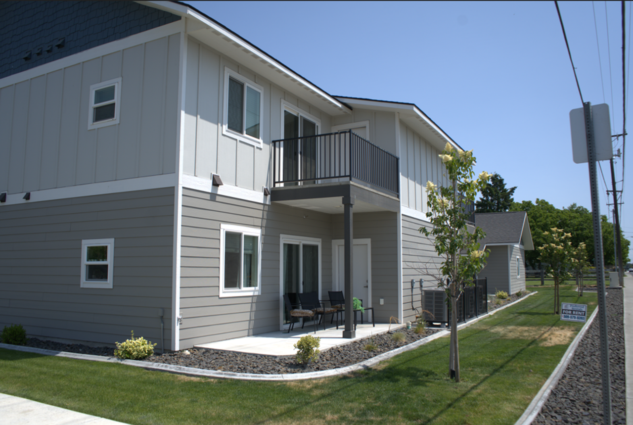 Keller Apartments - Photo 3 of 12