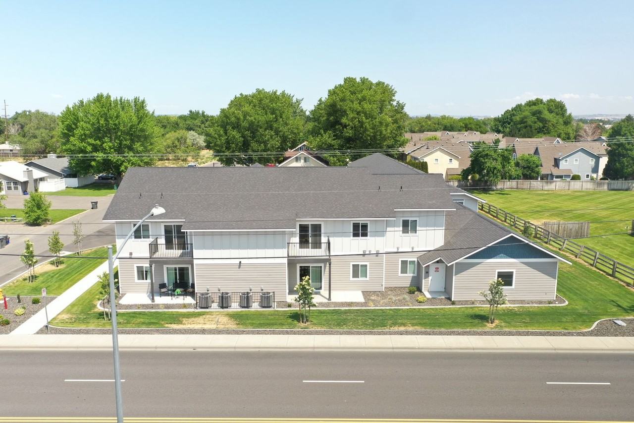 Keller Apartments - Photo 4 of 12