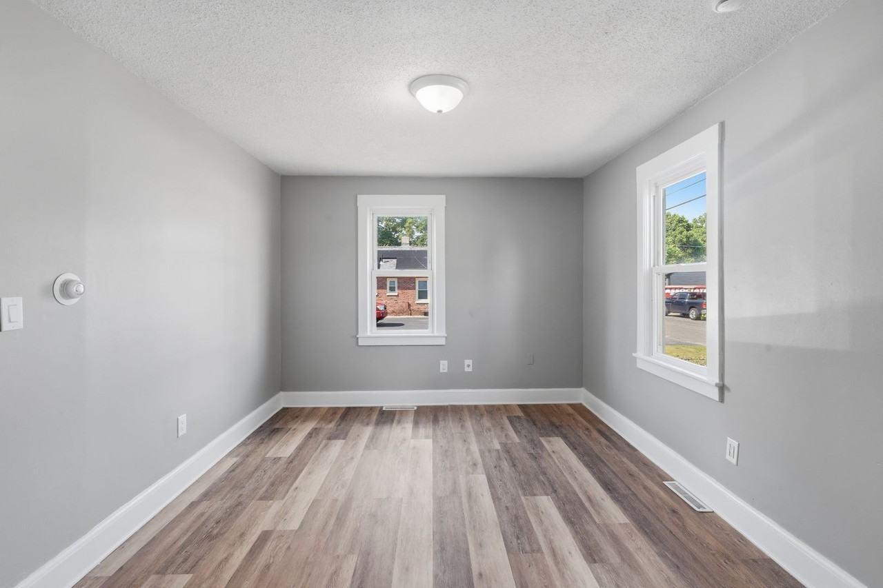 74 Price St - Photo 7 of 22
