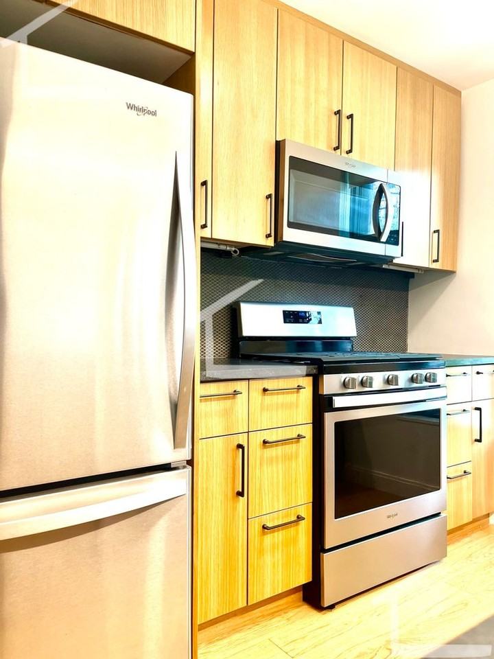 208 Gardner St - Photo 5 of 16