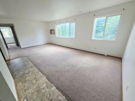 featured image of 2007 E Divide Ave