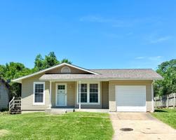 featured image of 11 Oak Knoll Dr