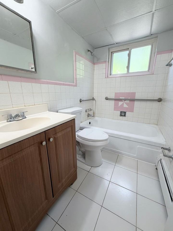 Clovernook Chateau Apartments - Photo 4 of 12