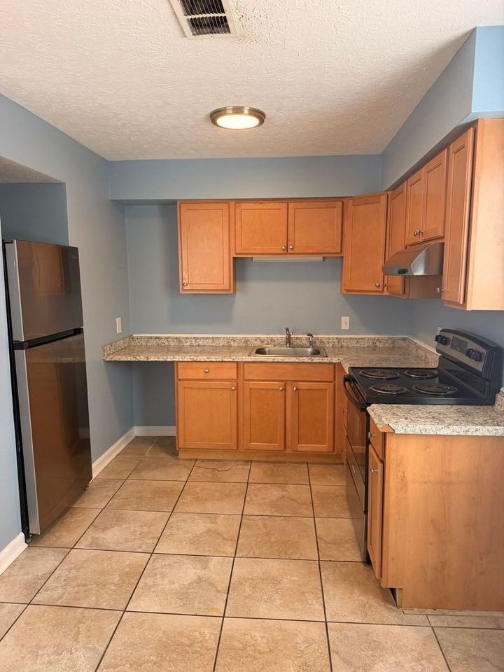 6321 Lenawee St #C3 - Photo 2 of 10