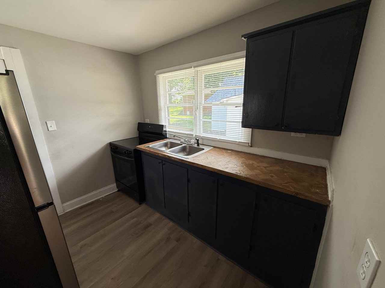 309 309 A&B, & 317 Martin Luther King Jr Blvd - Photo 5 of 9