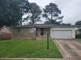 featured image of 6615 Bluebird Dr