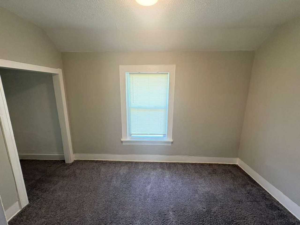 3130 W 33rd Street - Photo 6 of 25