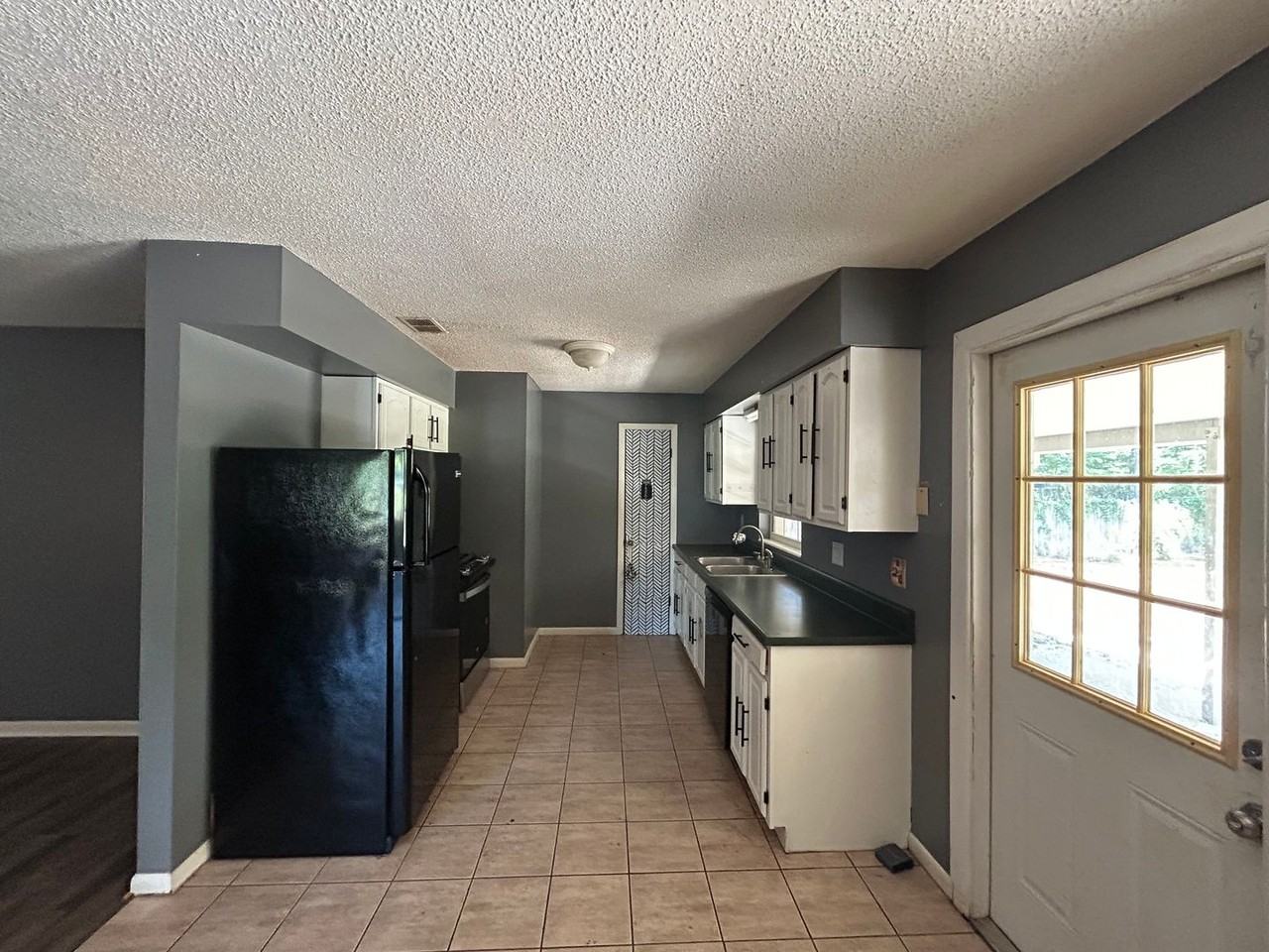612 Nw 9th Ct - Photo 5 of 15