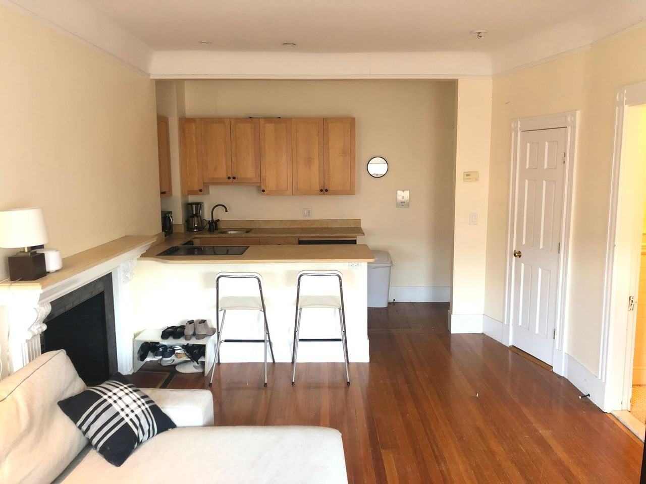 591 Beacon St - Photo 3 of 11