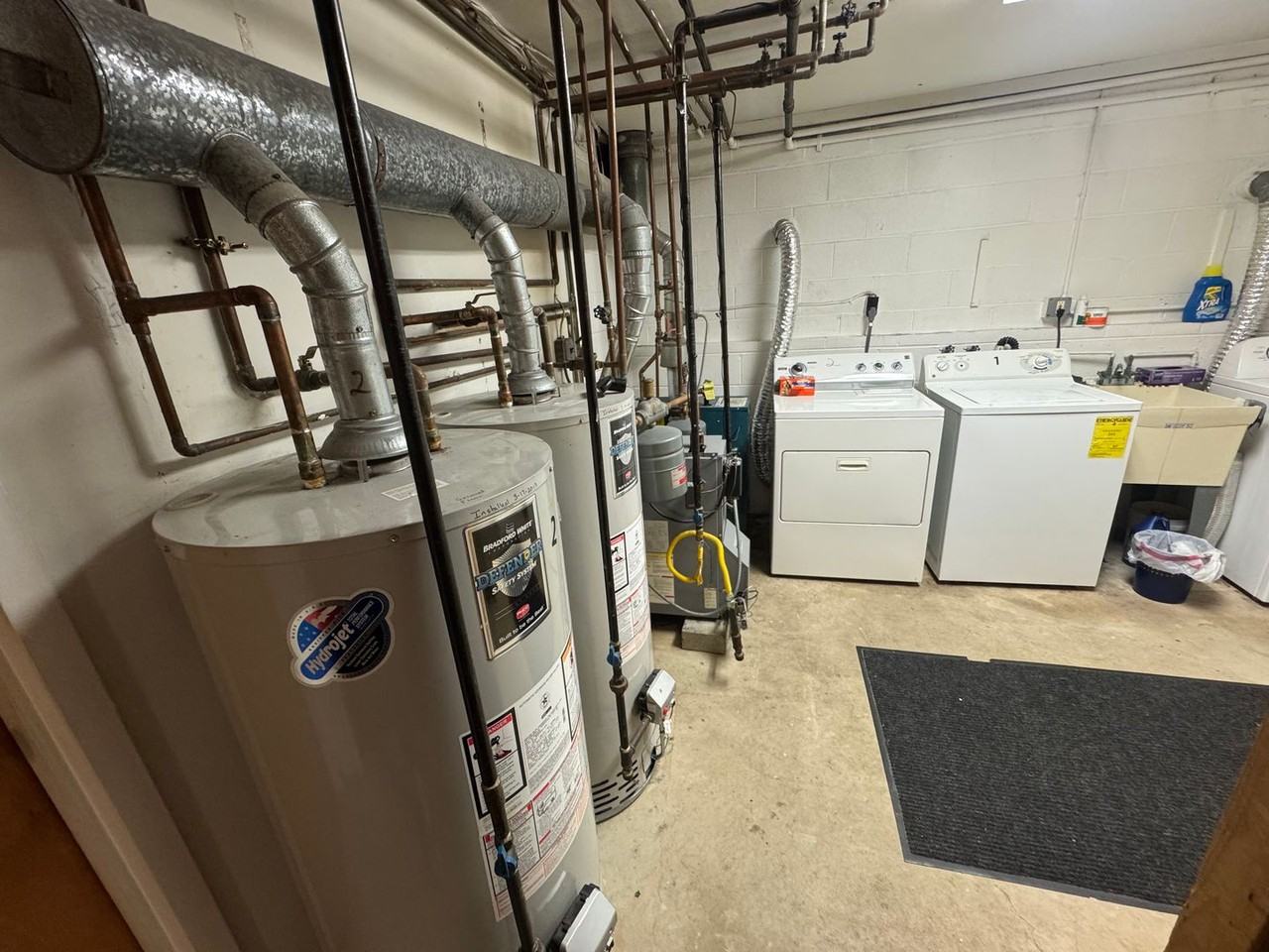 657 Childs Ave - Photo 3 of 18