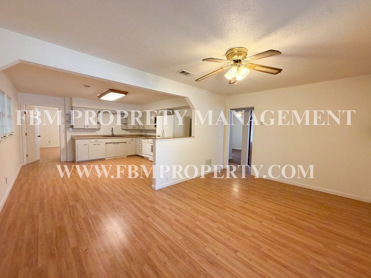 1005 S Carlton St - Photo 6 of 20
