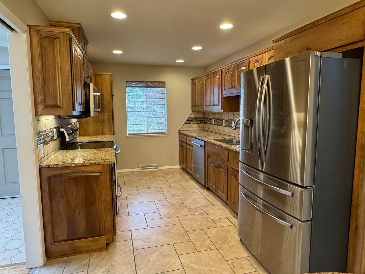 4304 Andrew Dr Ne - Photo 5 of 21