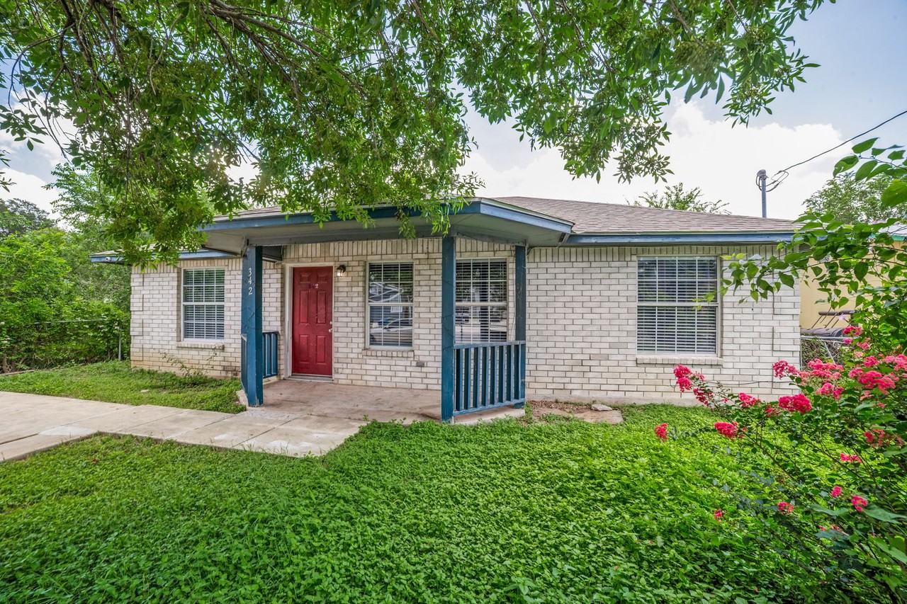 342 Consuelo - Photo 3 of 25