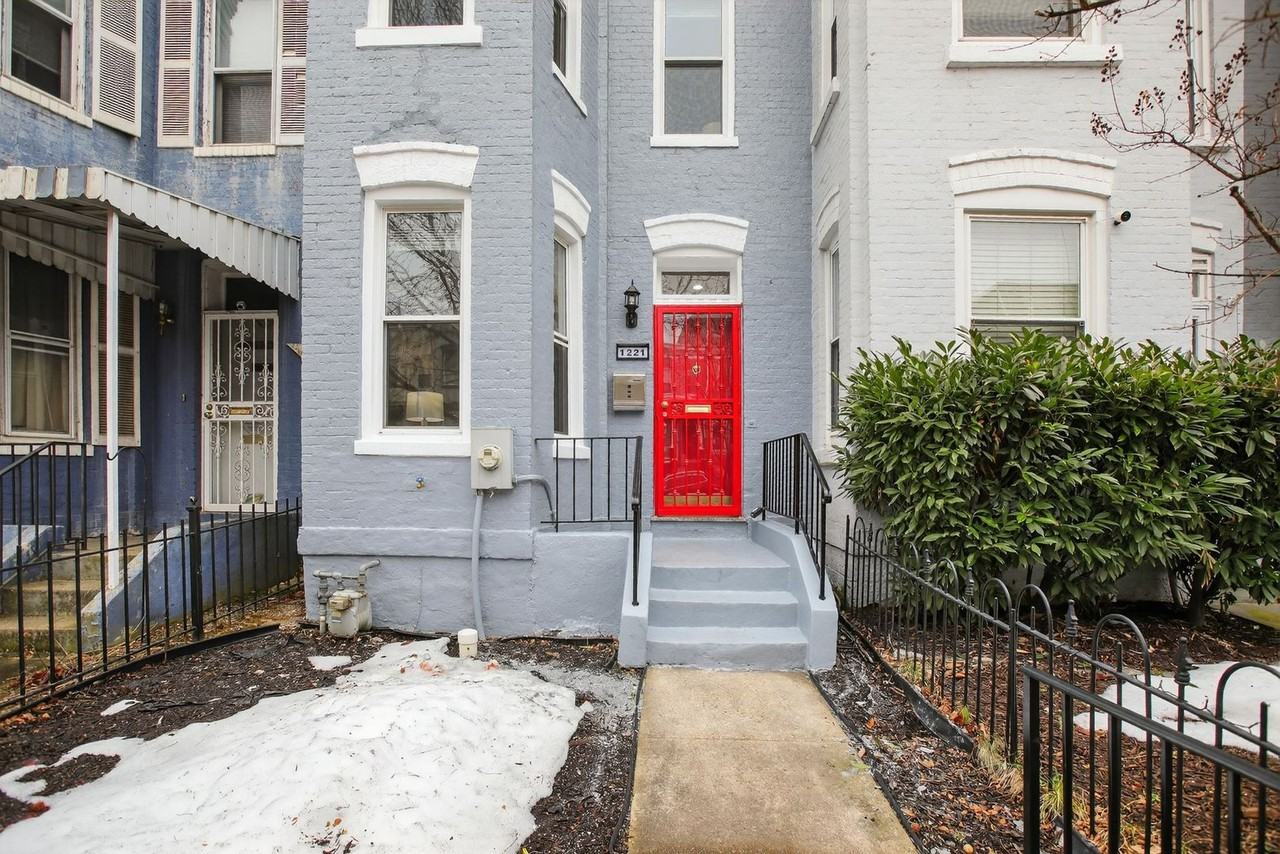 1221 I St Ne - Photo 4 of 32