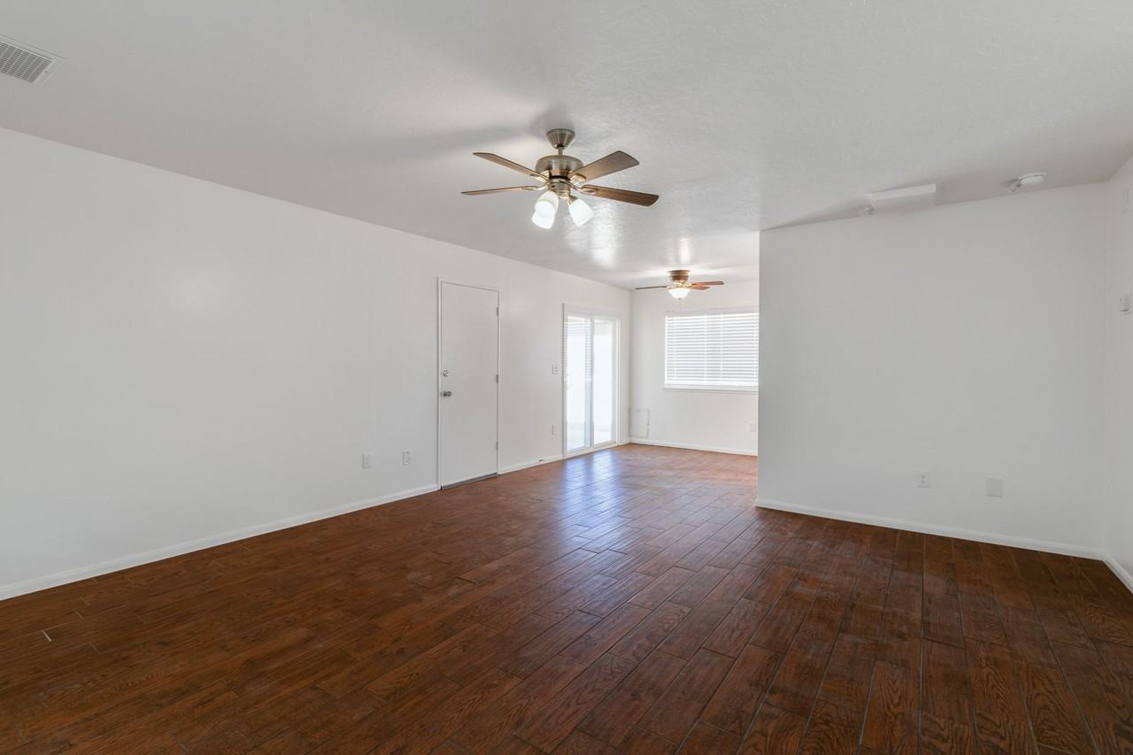 10739 Caribou Ave - Photo 2 of 10