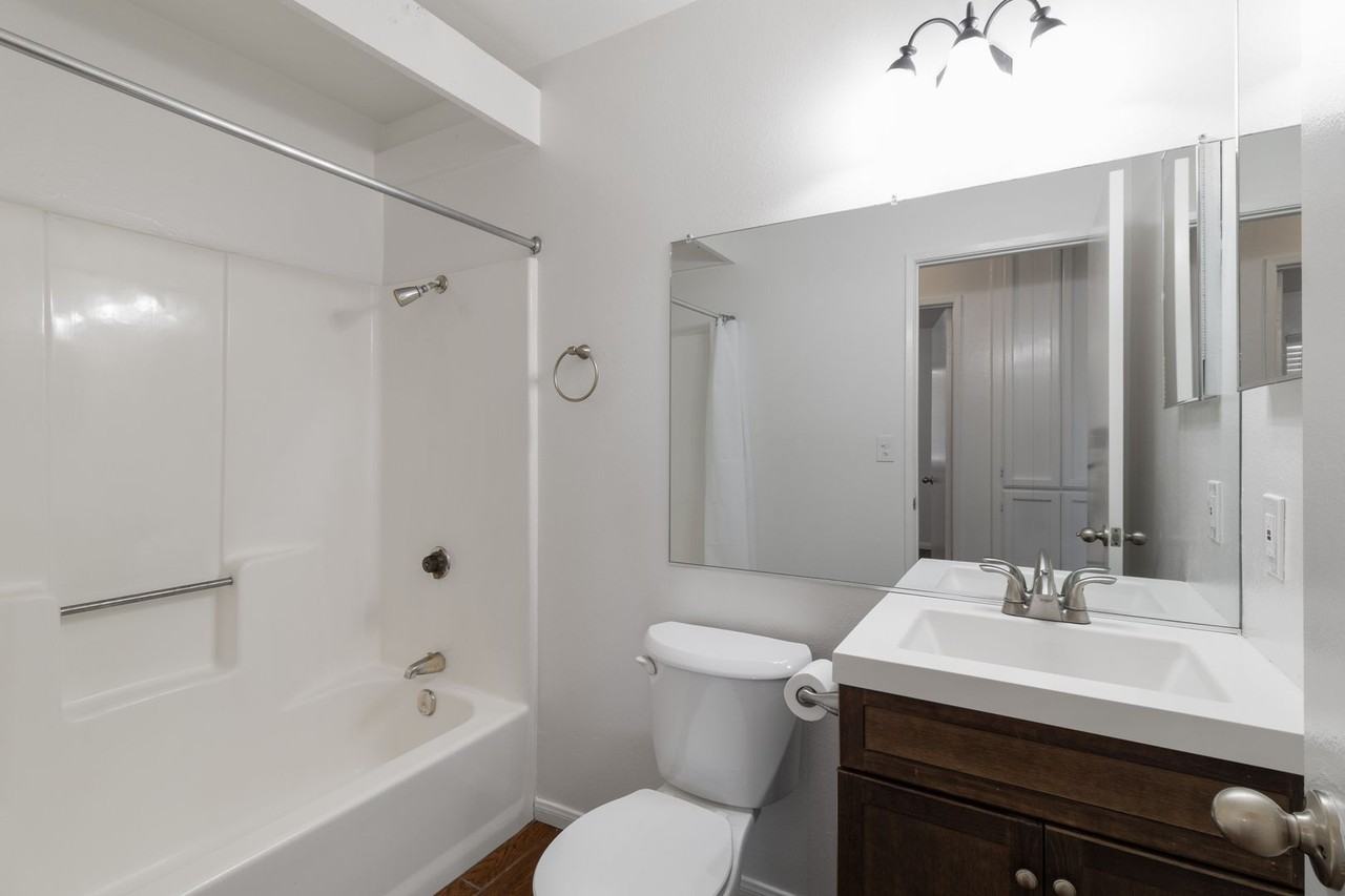 10739 Caribou Ave - Photo 5 of 10