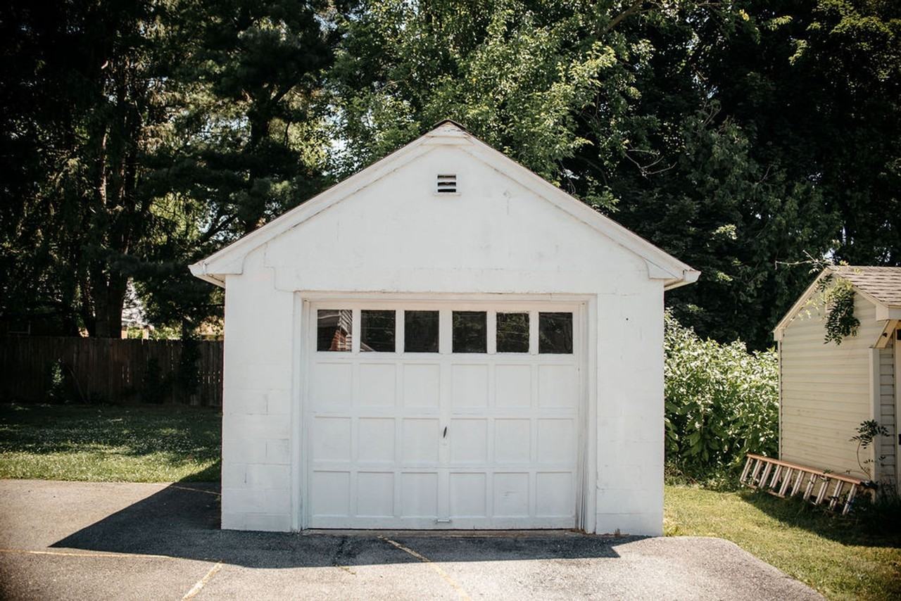 436 N Prince St - Photo 2 of 25