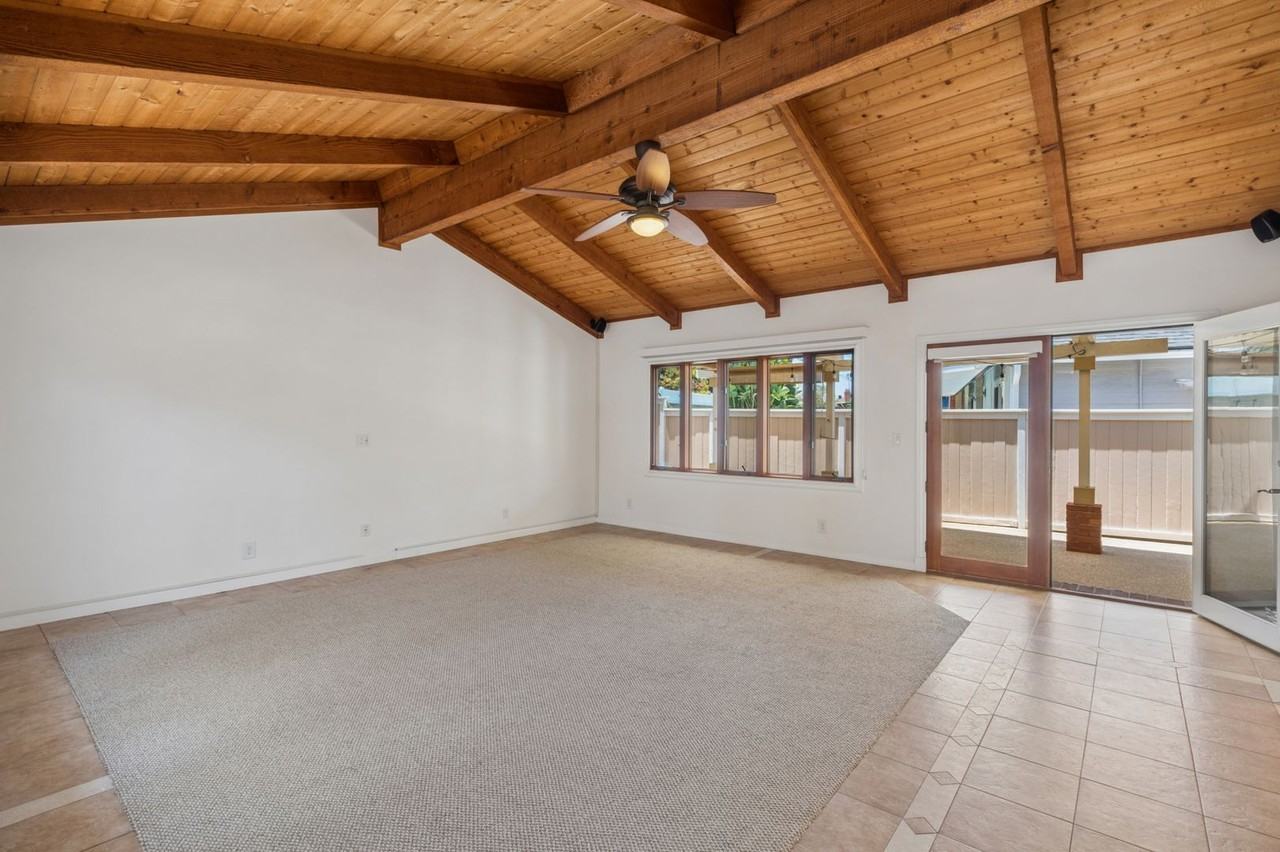 929 Junipero Dr - Photo 3 of 28