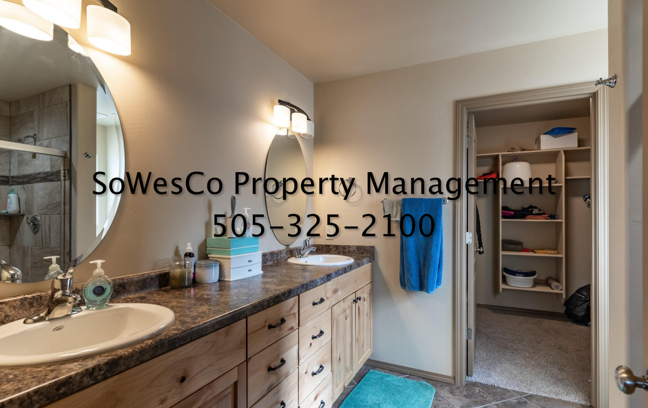 601 Sophia St - Photo 6 of 14