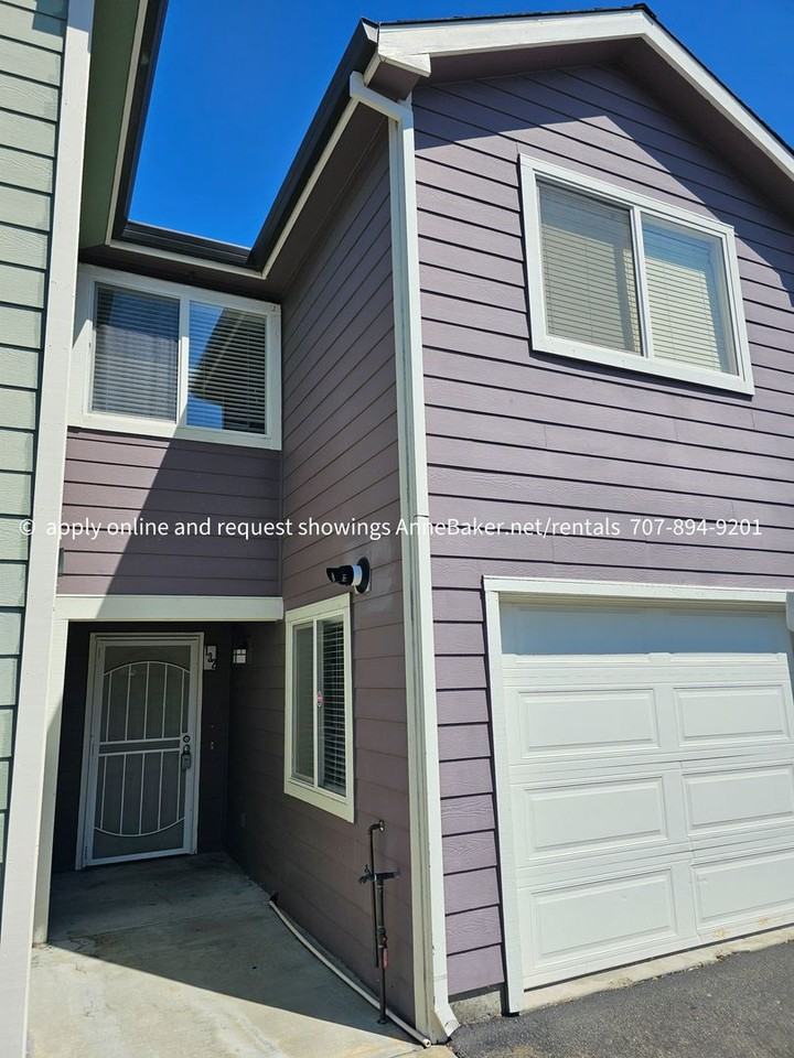 132 Treadway Ct - Photo 2 of 27