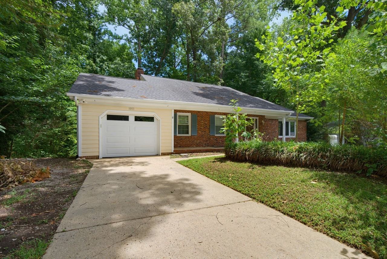 1003 Manchester Dr - Photo 2 of 27