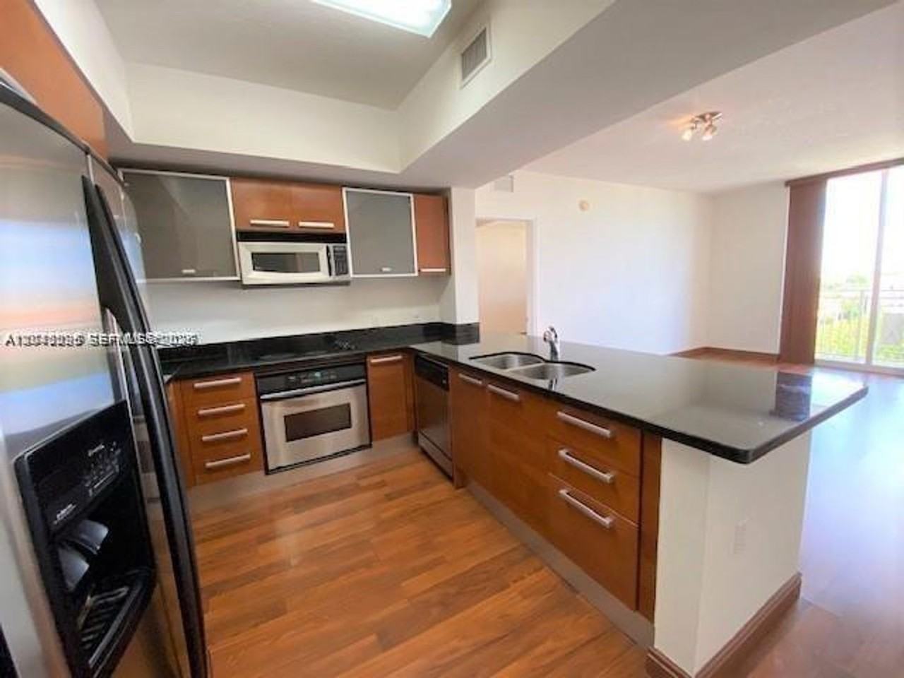 2030 S Douglas Rd #724 - Photo 5 of 10